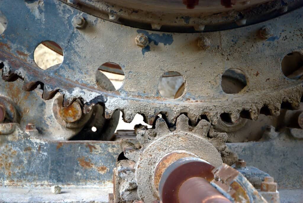 Close-up of an old gear mechanism, illustrating a step-by-step automated retry loop