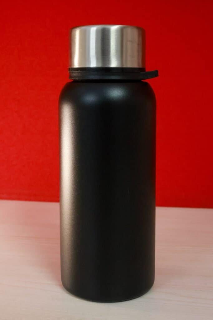 A stainless steel insulated water bottle, used as an example product for a content rewrite case study.